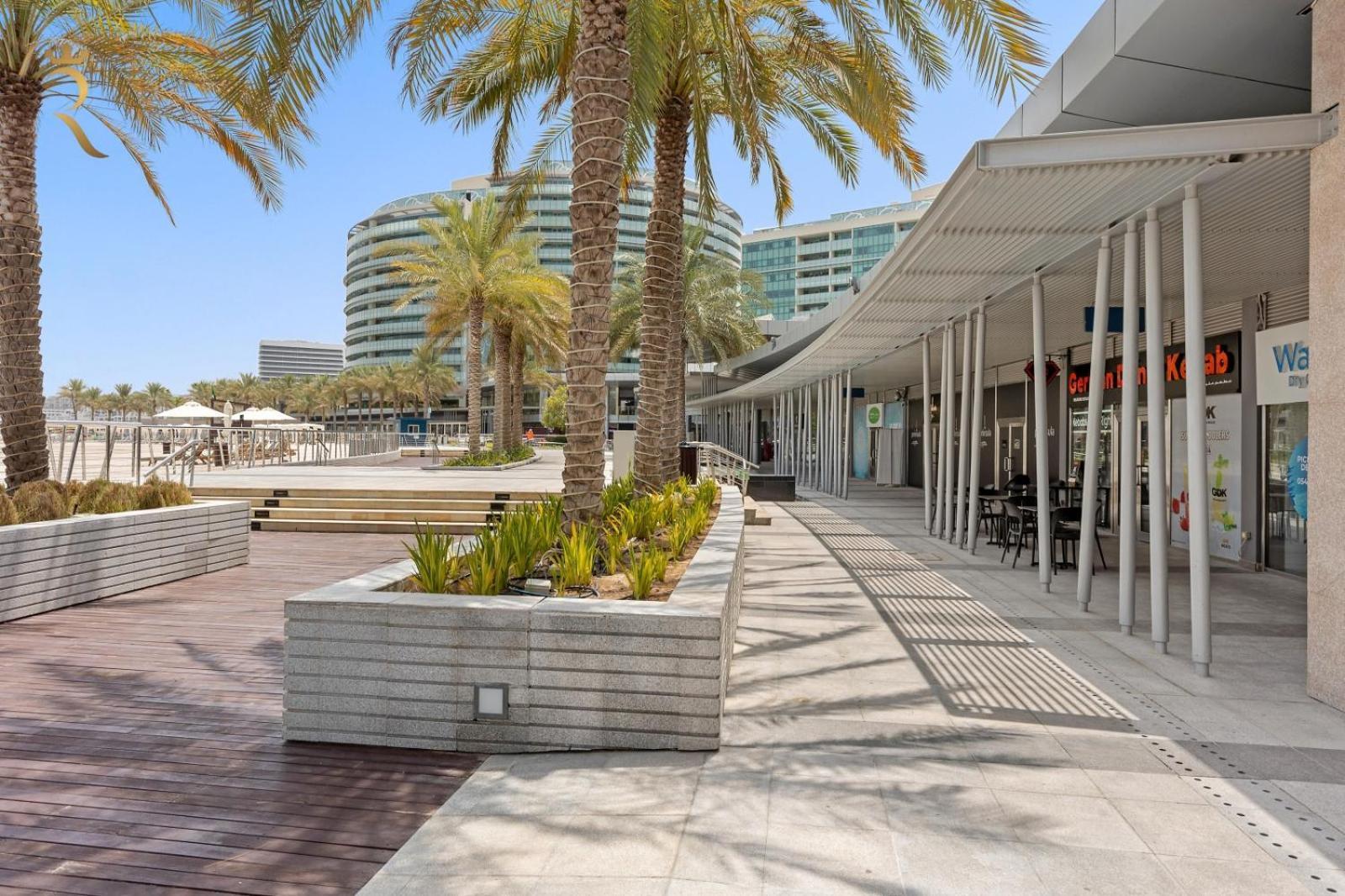 Apartamento Luxury Living At Its In Your 2br At Al Rahah