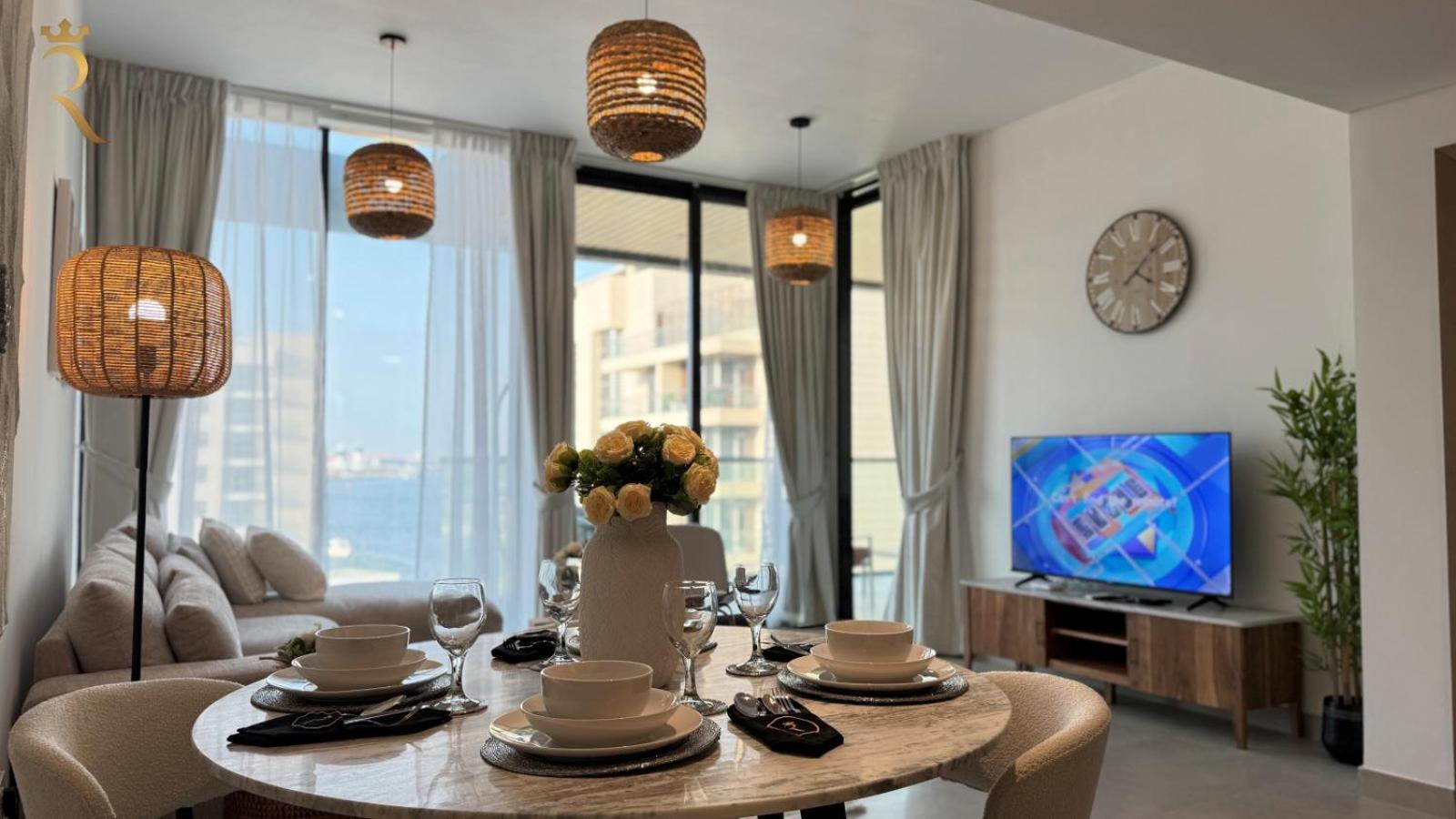 Luxury Living At Its In Your 2br At Al Rahah Apartamento *
