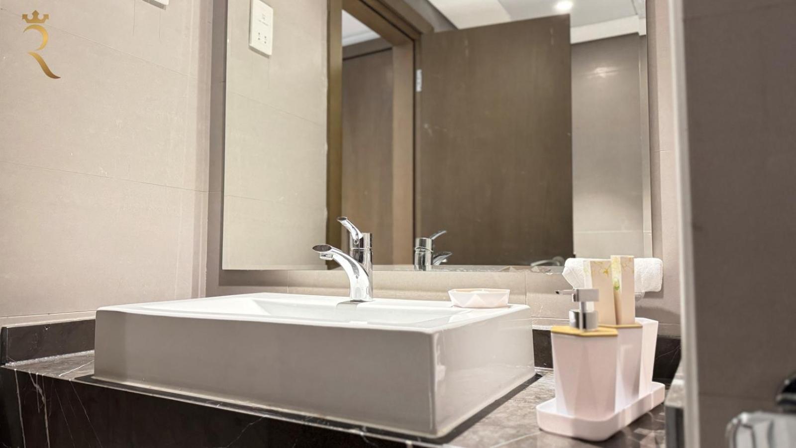 Luxury Living At Its In Your 2br At Al Rahah *