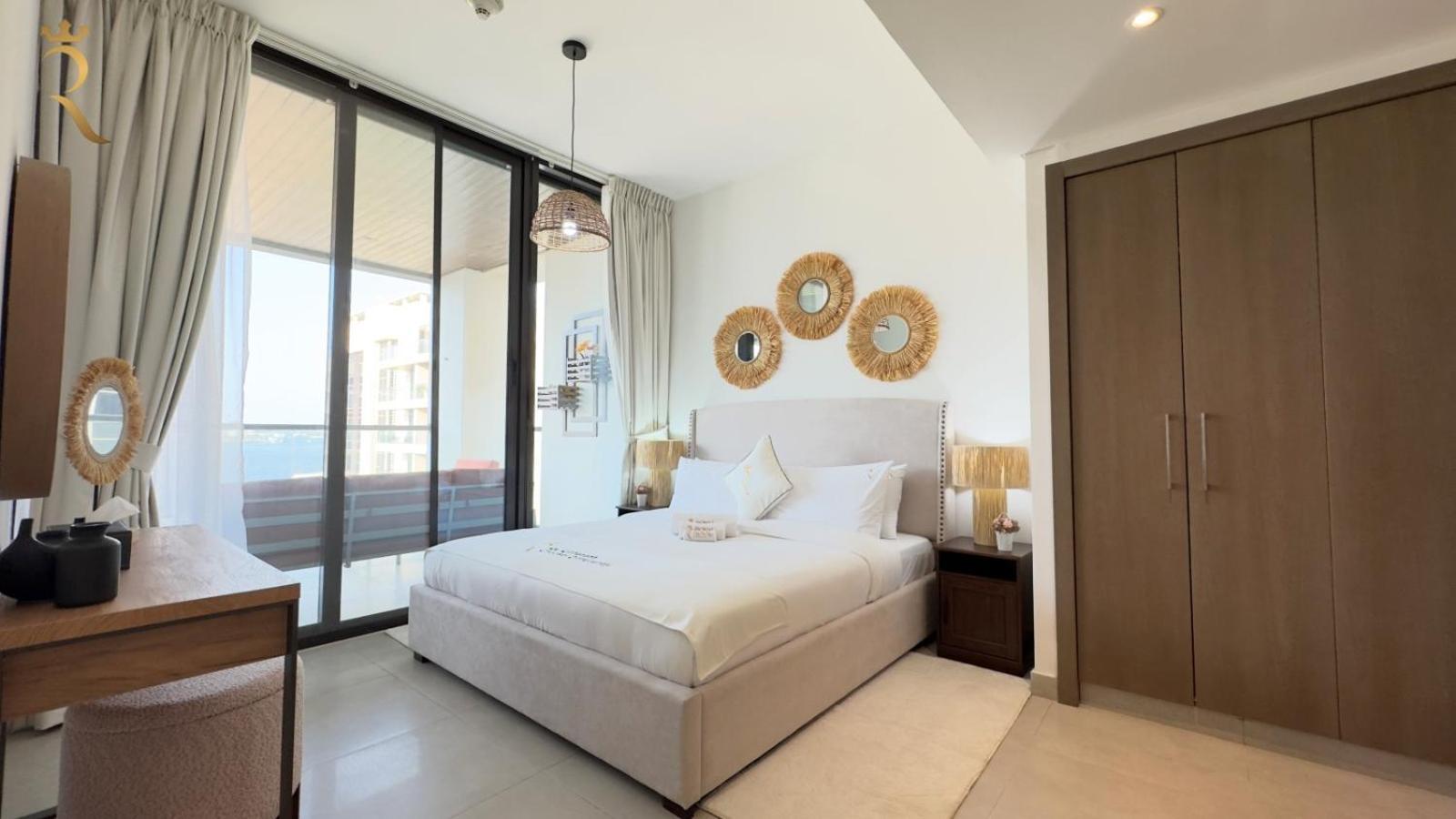 Apartamento Luxury Living At Its In Your 2br At Al Rahah