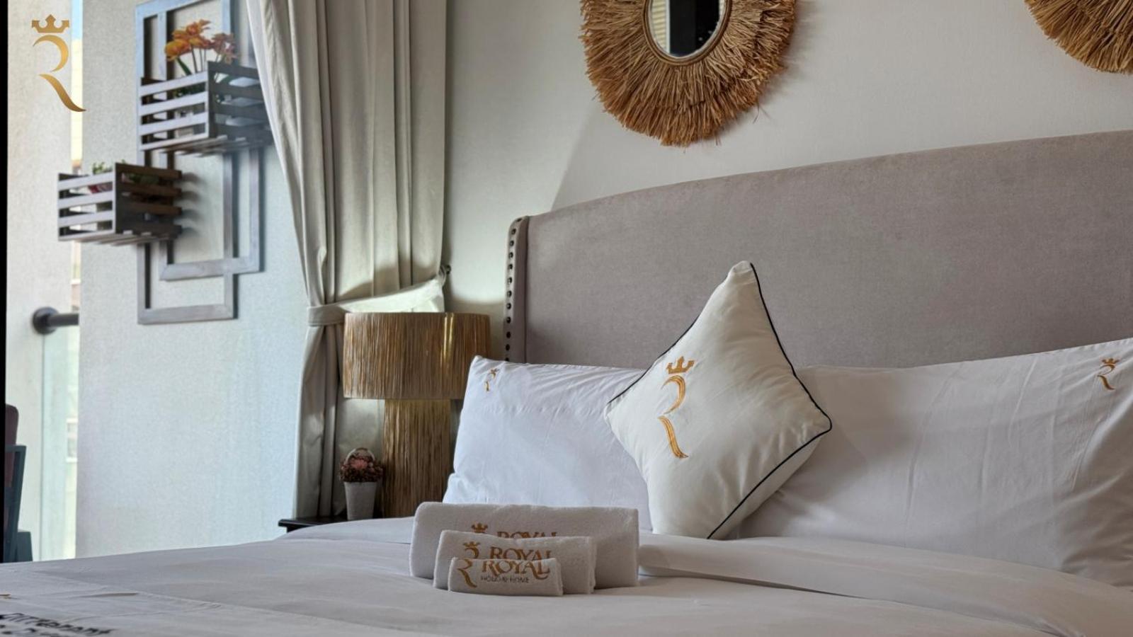 Luxury Living At Its In Your 2br At Al Rahah Apartamento